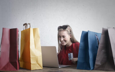 Explained the categories of E-commerce in shortest way possible?